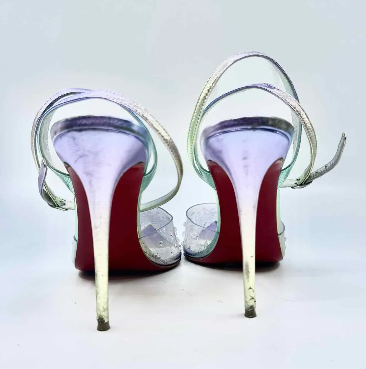 CHRISTIAN LOUBOUTIN Size 8 Silver Pumps