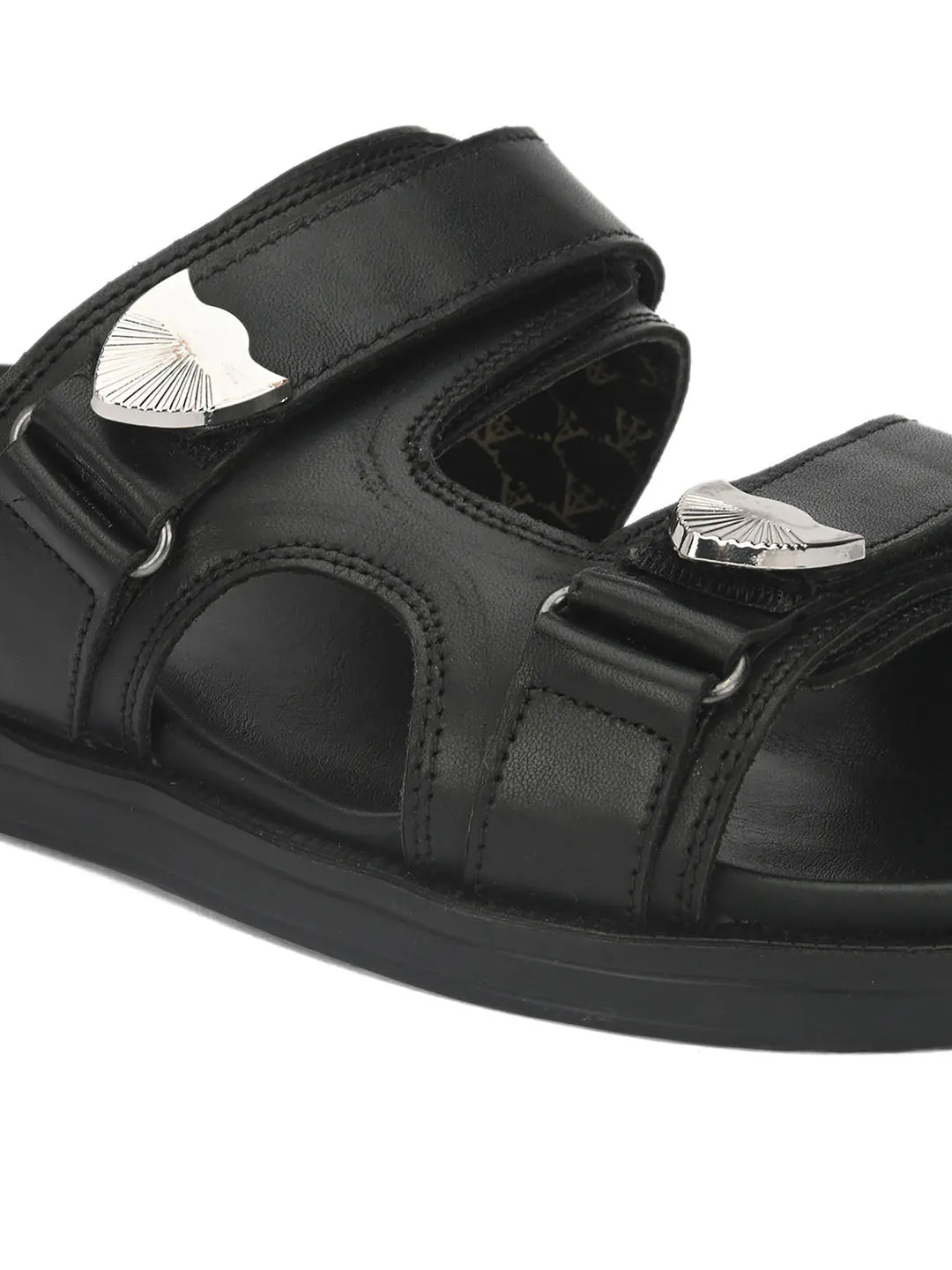 Genuine Leather Comfortable Fashionable Sandal with accent