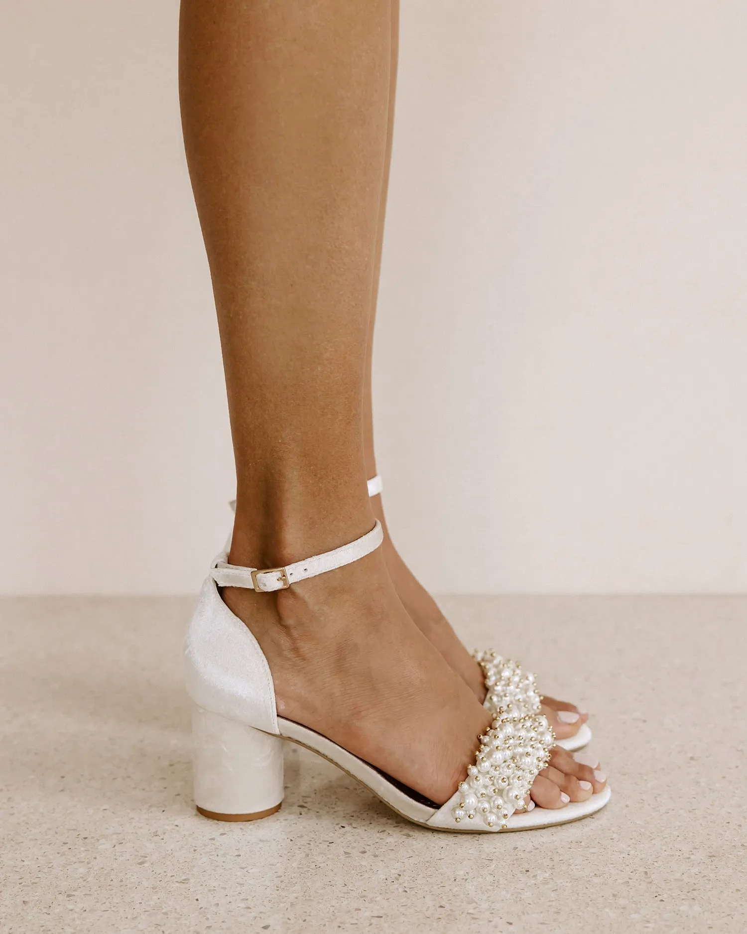 GLORIOUS - IVORY PEARL VELVET BRIDAL SHOES