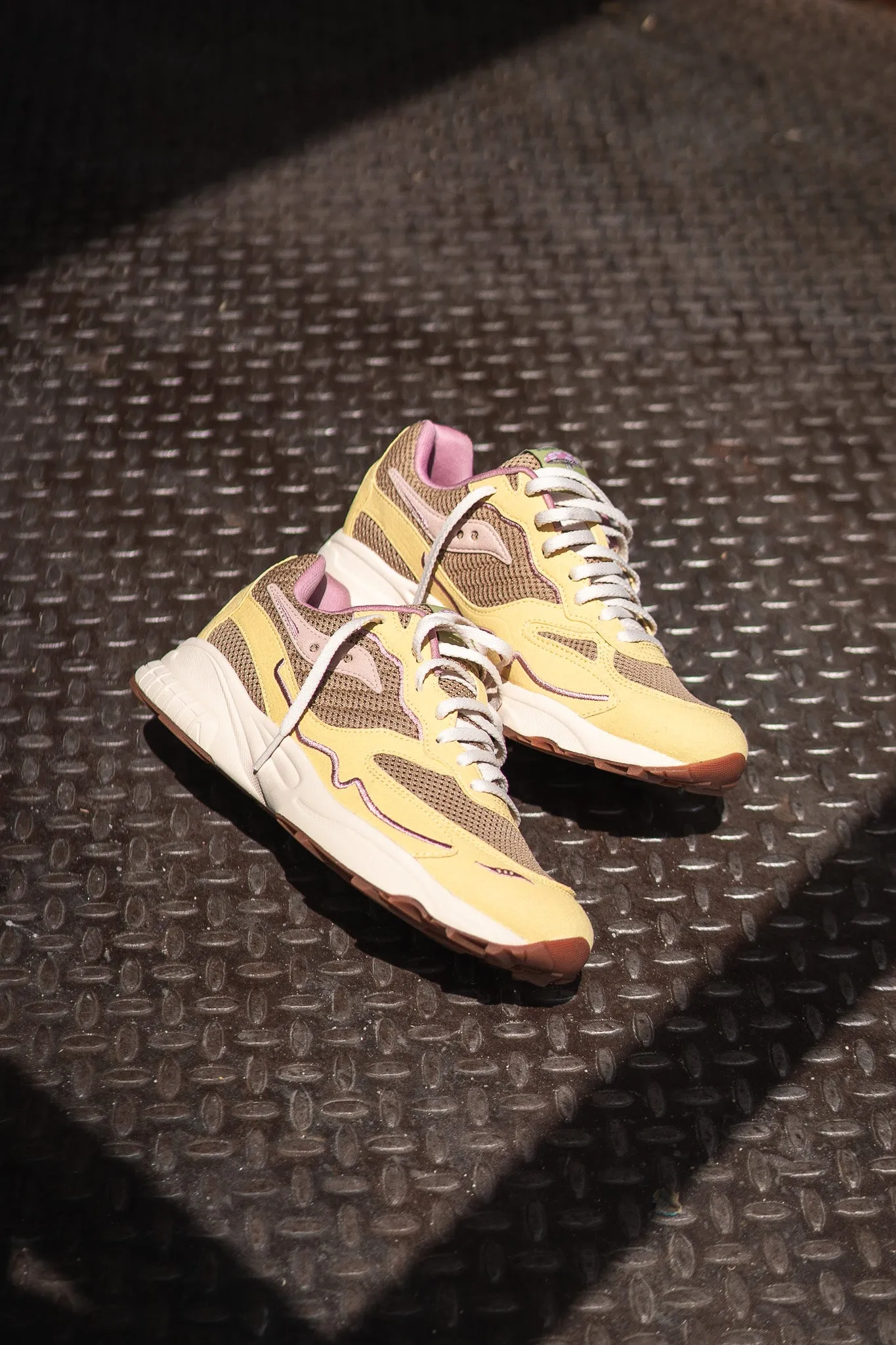 Saucony 3D Grid Hurricane Mushroom (Tan/Yellow)