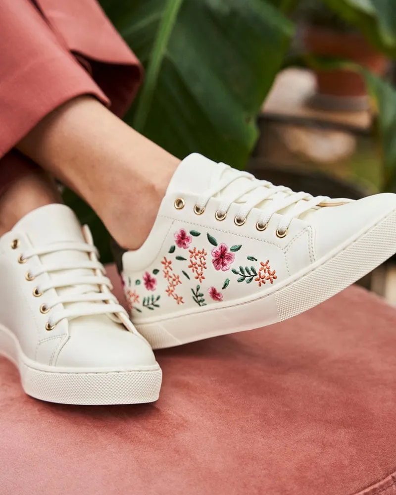 Virevolte Recycled Grain Leather Embroidered Vegan Sneakers | Primrose